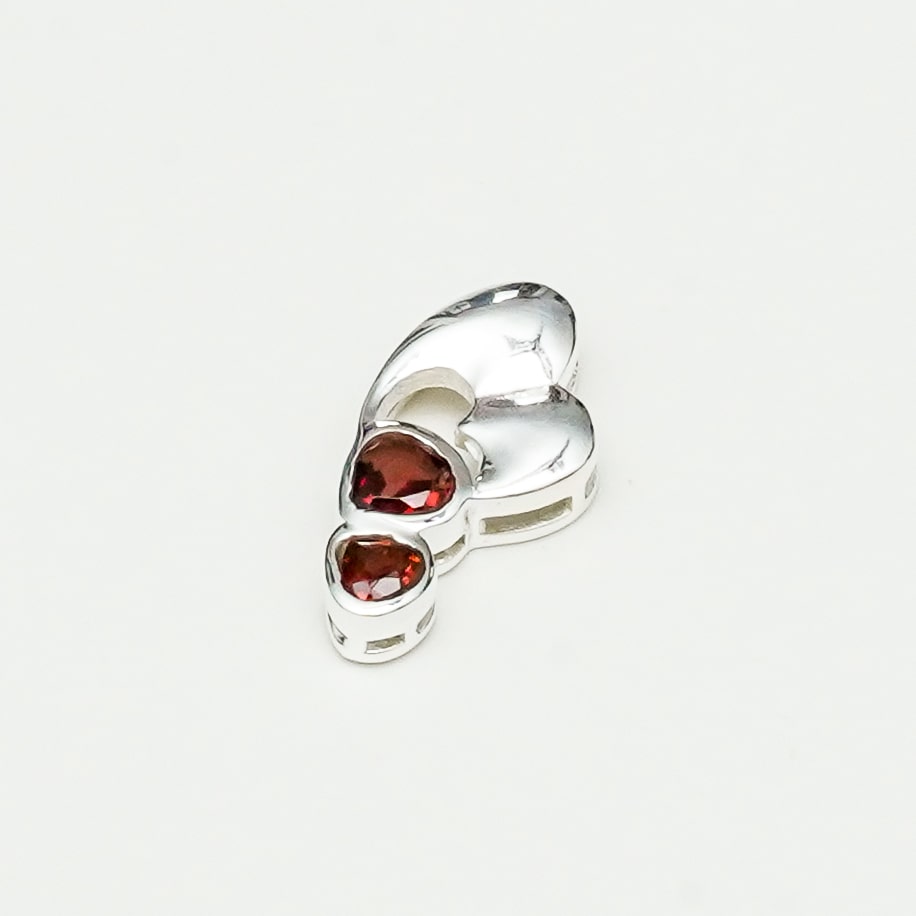 Designer Heart Handmade Pendants With Garnet Gemstone In 925 Sterling Silver