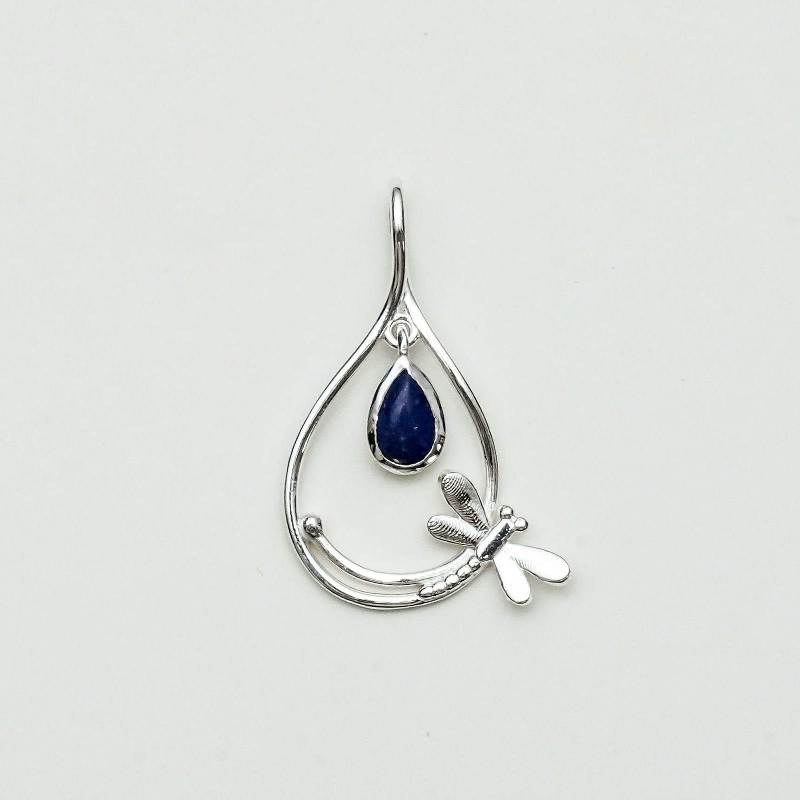 Dragonfly Pendent With Kayanite Gemstone In 925 Sterling Silver