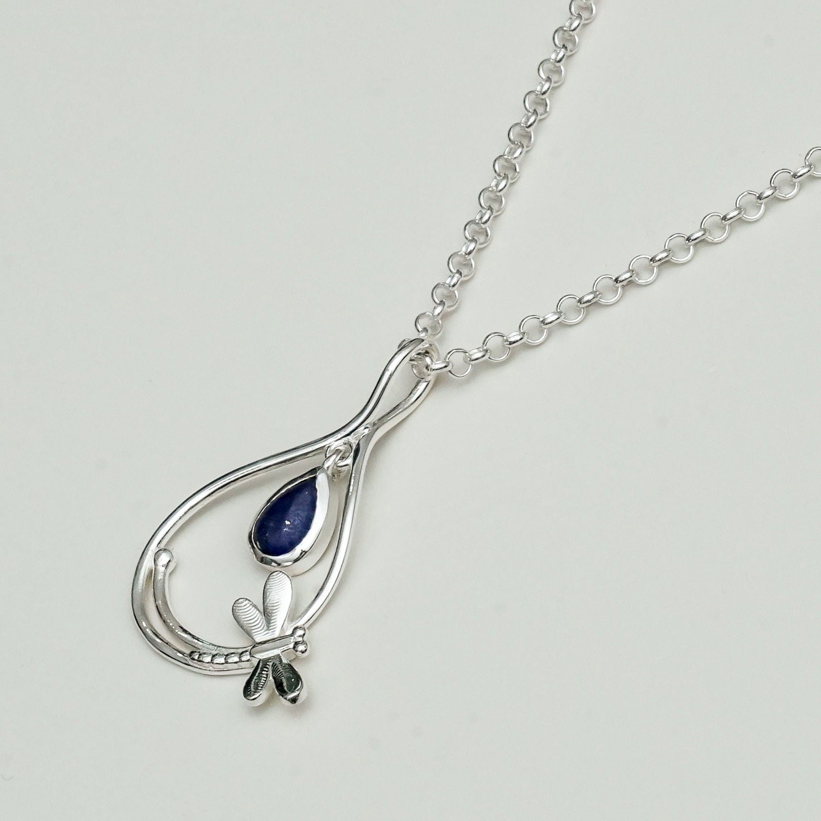 Dragonfly Pendent With Kayanite Gemstone In 925 Sterling Silver