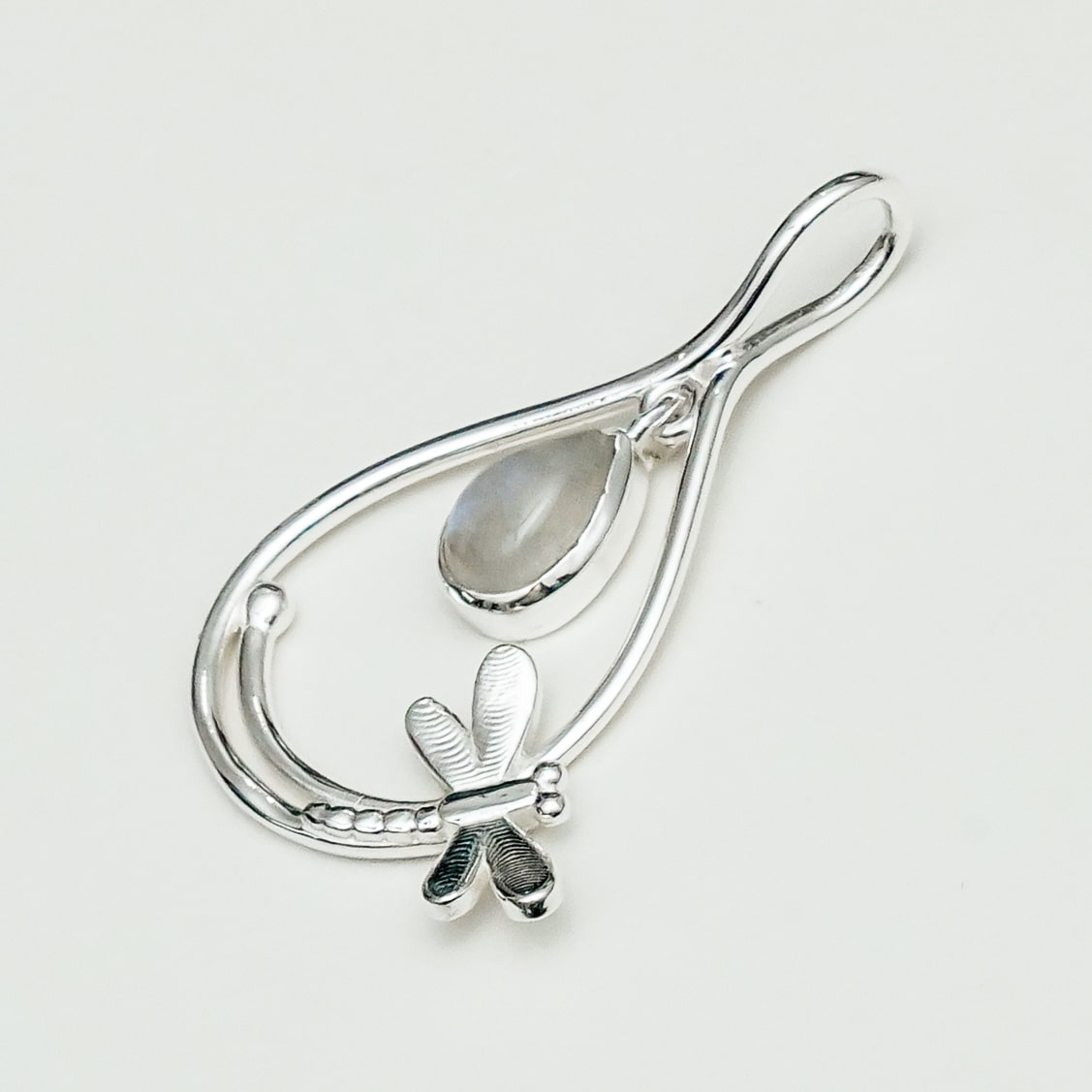 Dragonfly Pendent With Rainbow Moonstone In 925 Sterling Silver