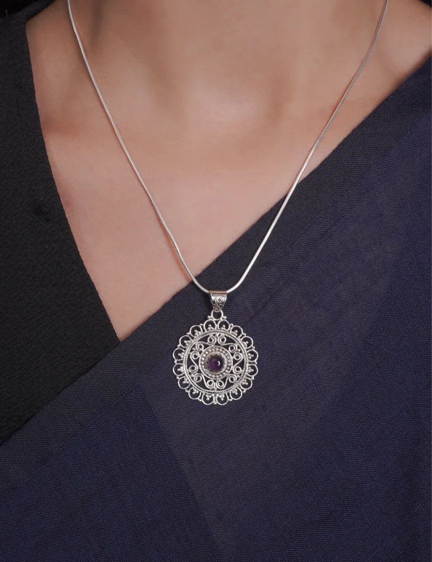 Dridha Antique Necklace in 925 Sterling Silver DM202