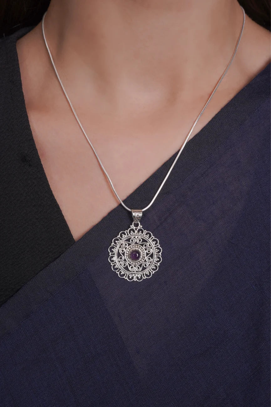 Dridha Antique Necklace in 925 Sterling Silver DM202
