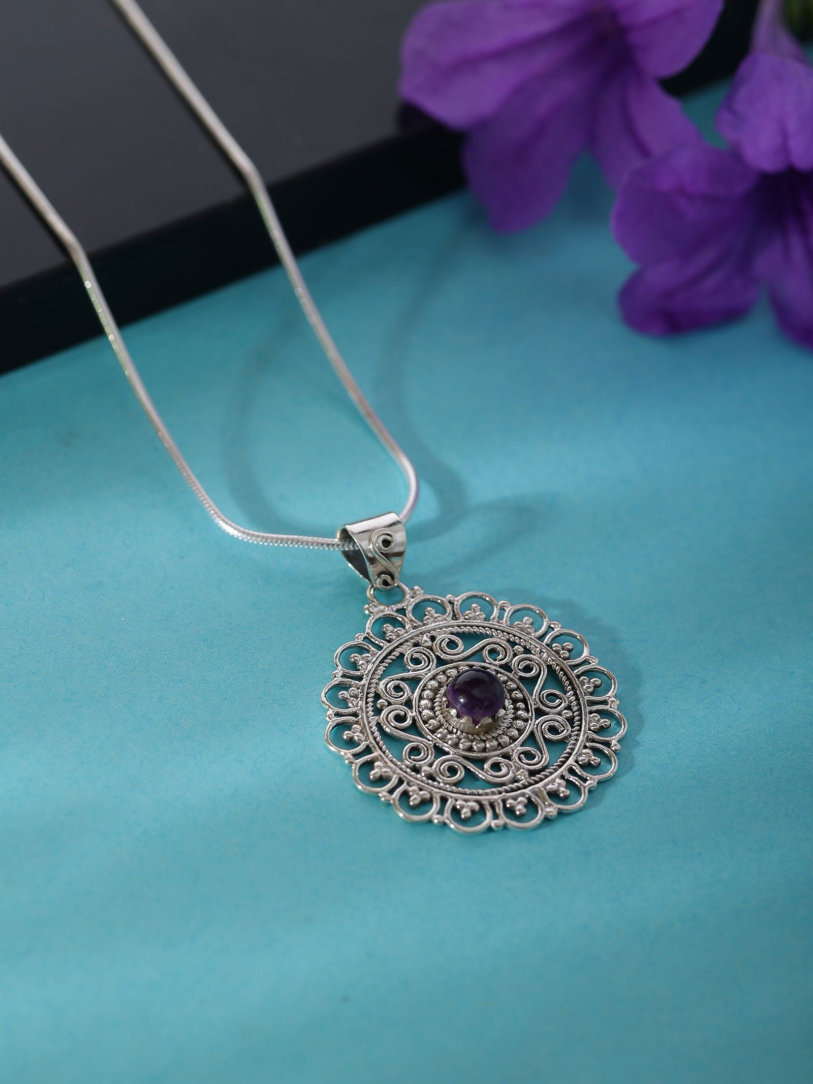 Dridha Antique Necklace in 925 Sterling Silver DM202