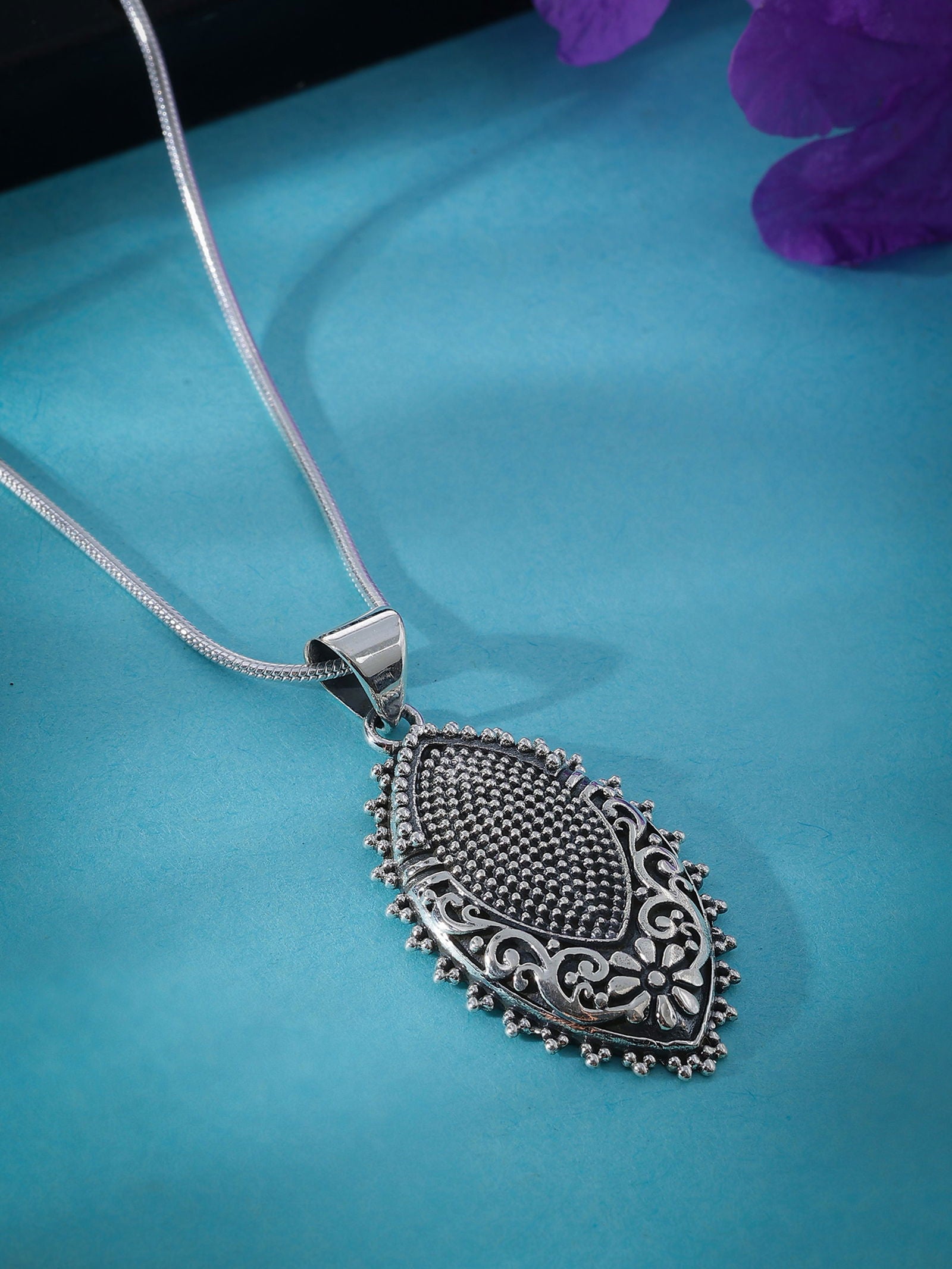 Dridha Antique Necklace in 925 Sterling Silver DM204
