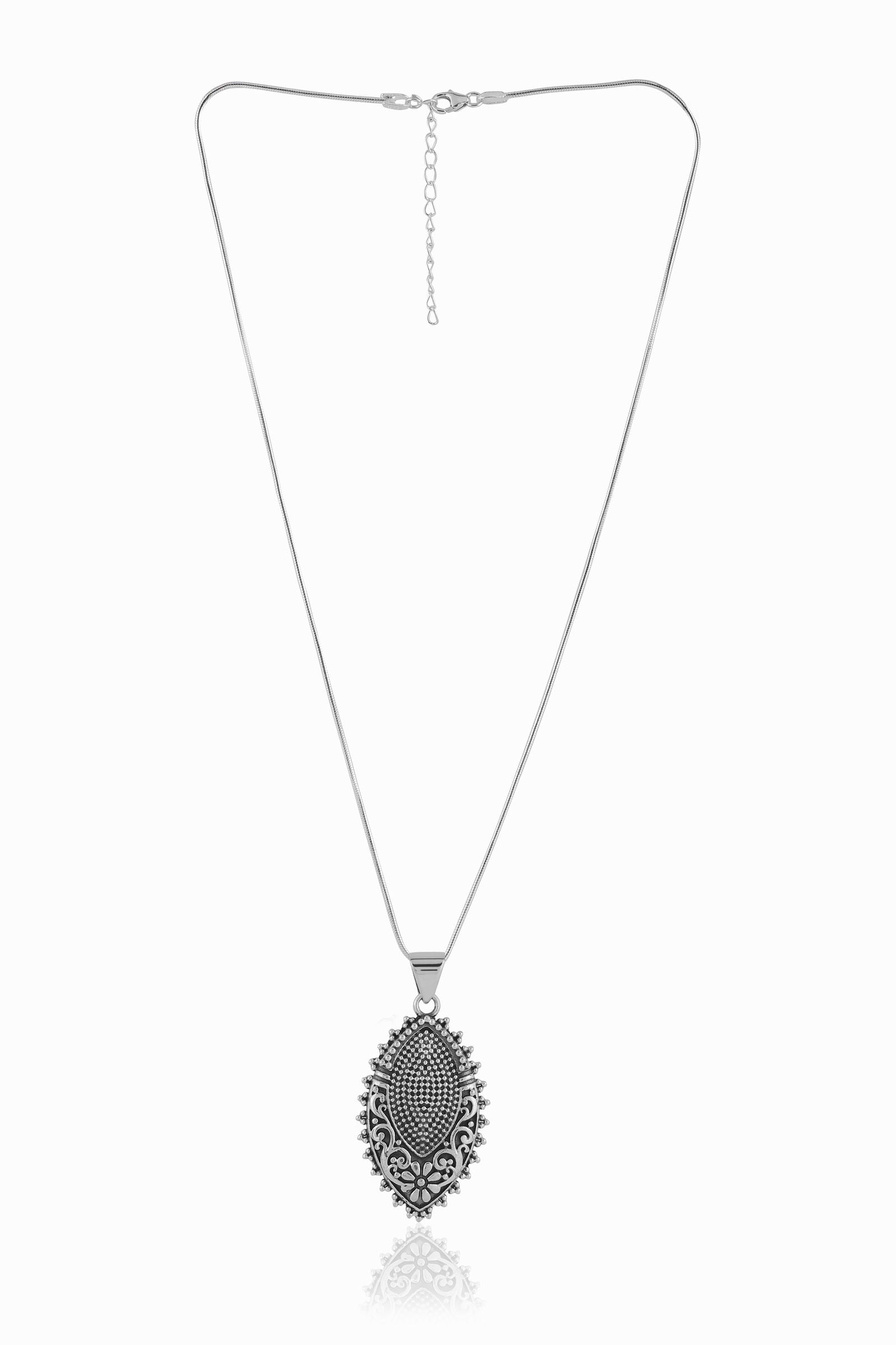 Dridha Antique Necklace in 925 Sterling Silver DM204