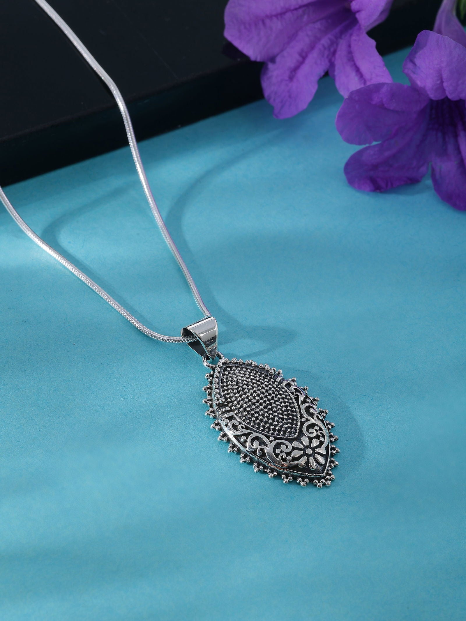 Dridha Antique Necklace in 925 Sterling Silver DM204