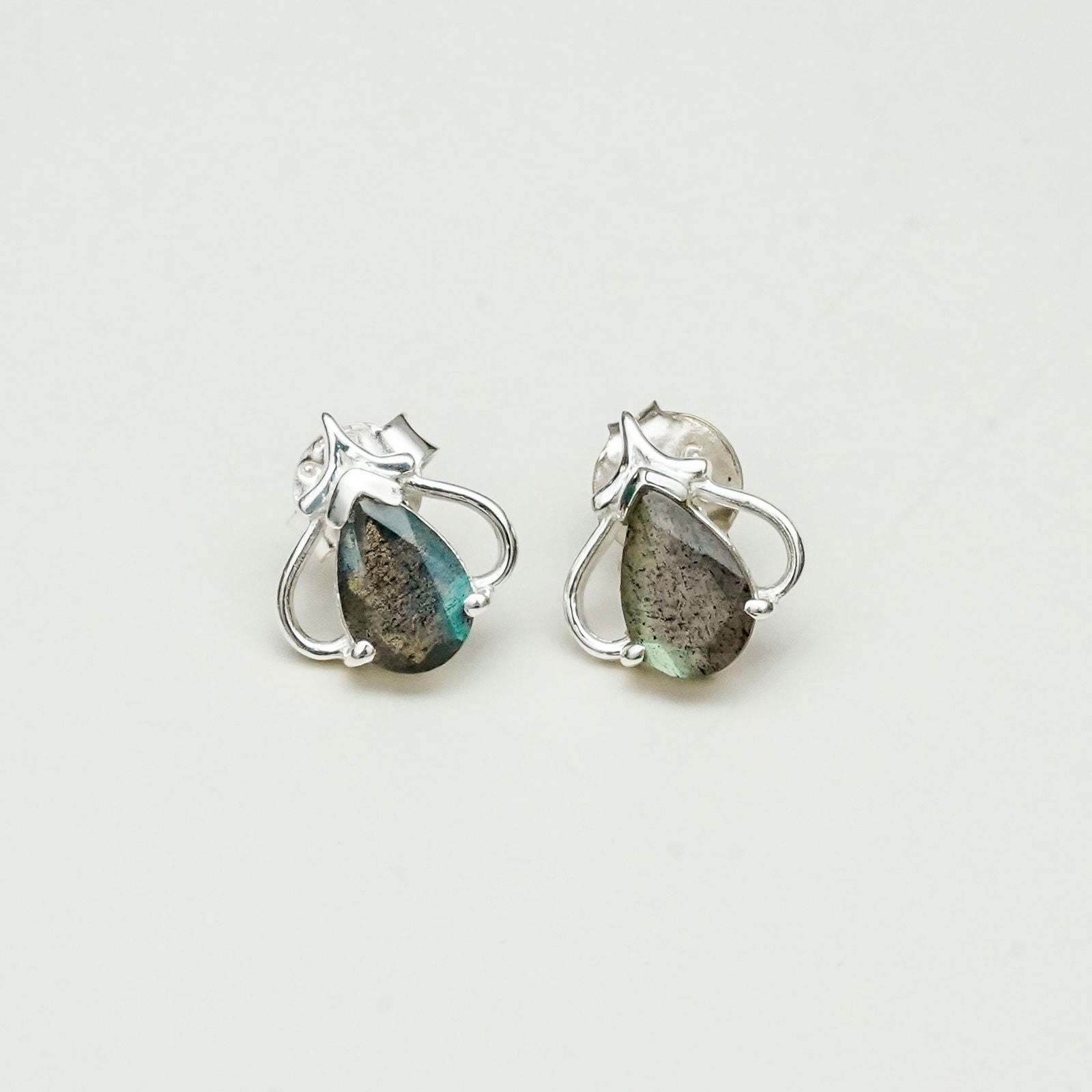 Earring With Labradorite Gemstone in Best Quality 925 Sterling Silver