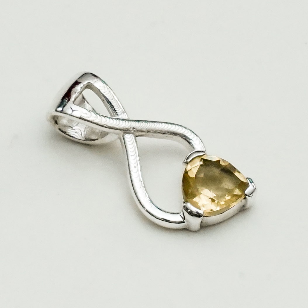 Elegant Pendant with Citrine Gemstone in 925 Silver