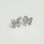 Horse Minimalist Earring In 925 Sterling Silver