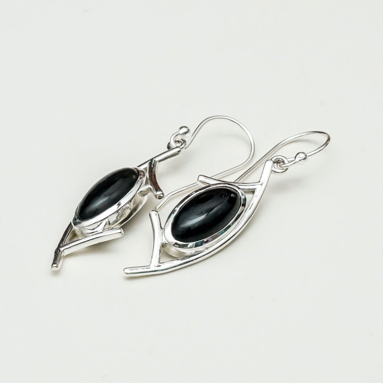 Modern Earrings With Black Onyx Gemstone in 925 Sterling Silver