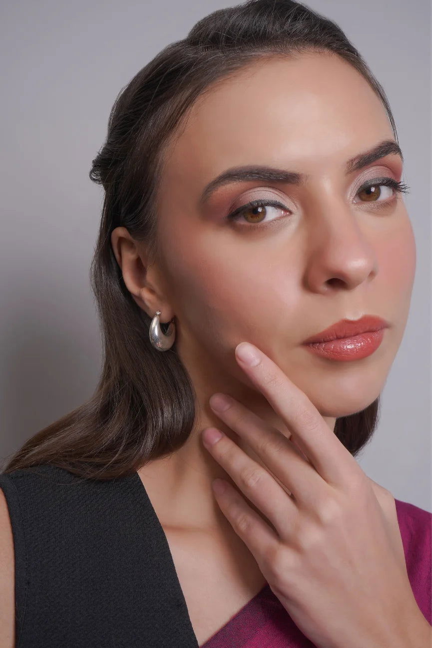 Mohnaa Crescent Moon Earring