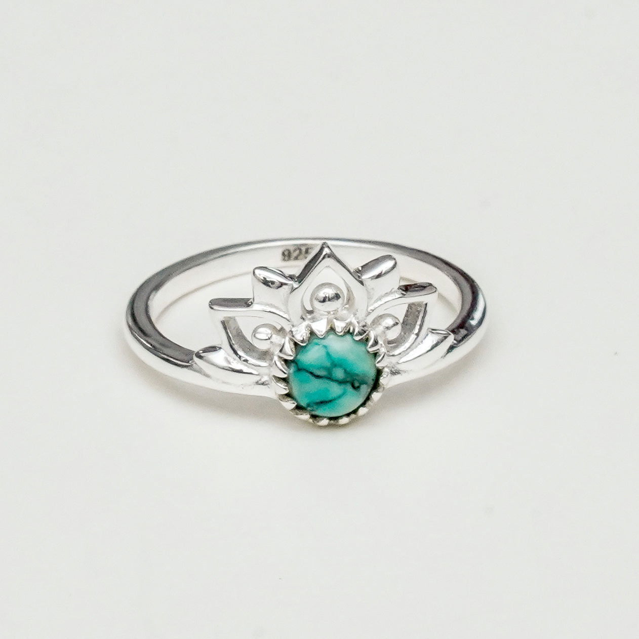 Mohnaa Crown 925 Silver Ring