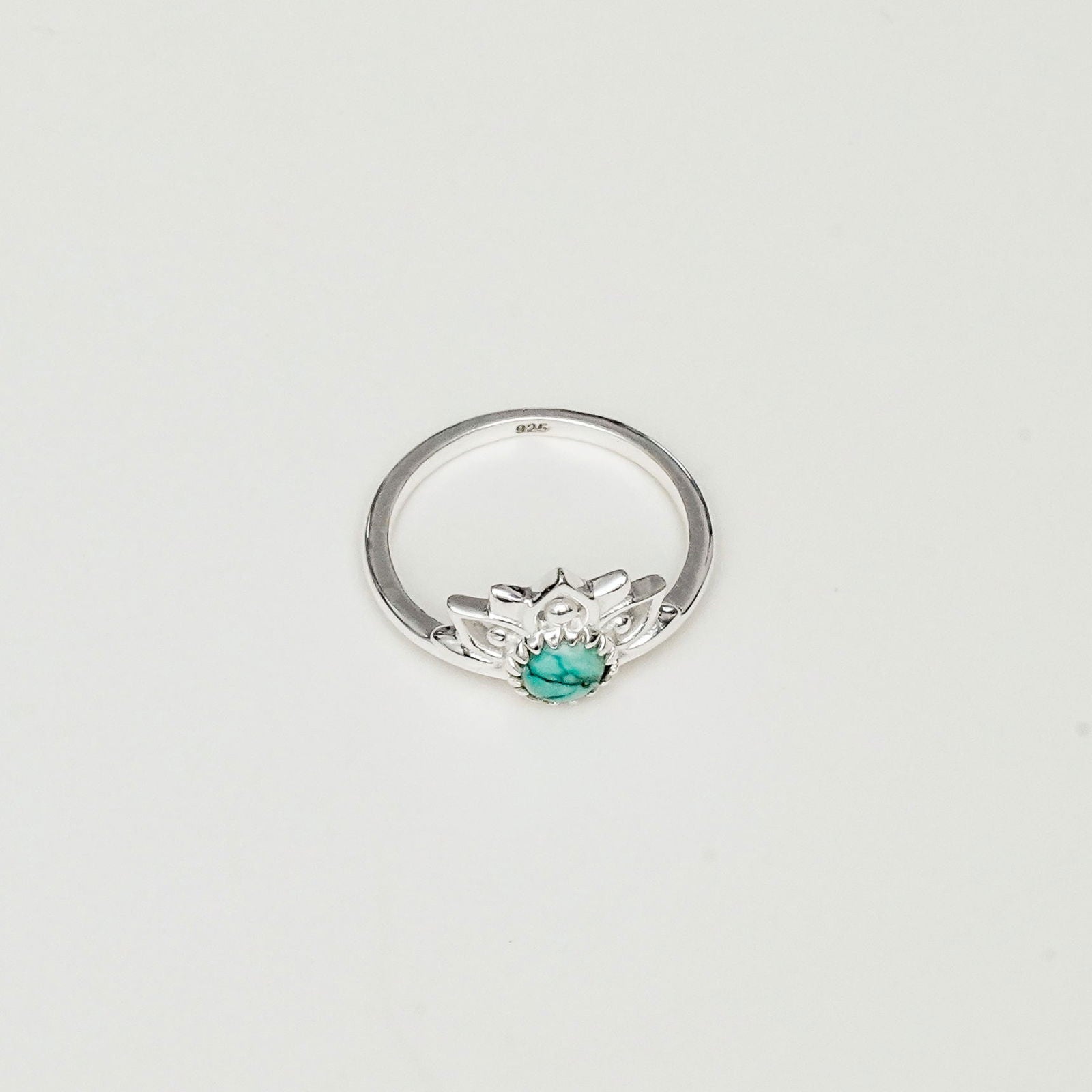 Mohnaa Crown 925 Silver Ring