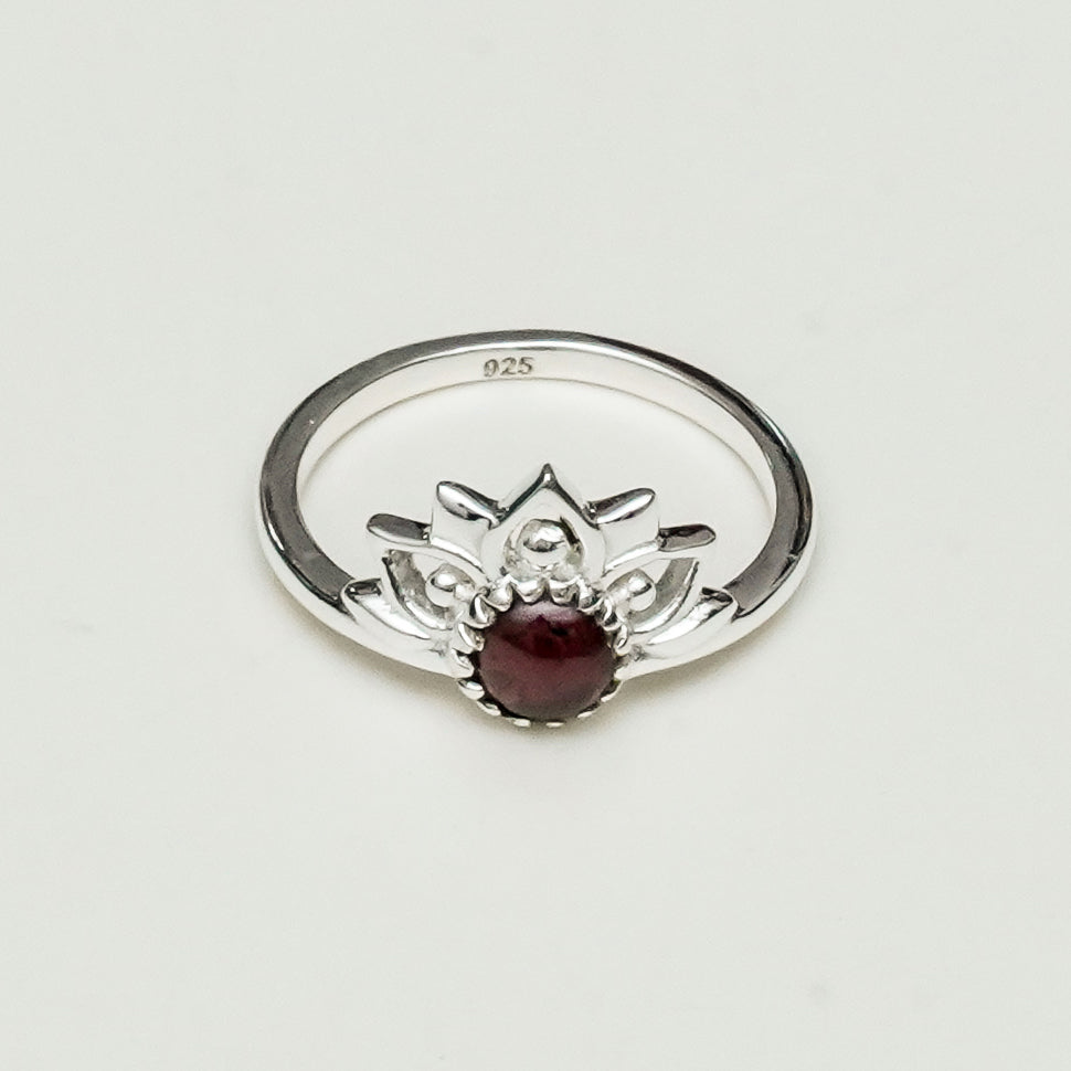 Mohnaa Crown Ring With uncut Garnet Stone679
