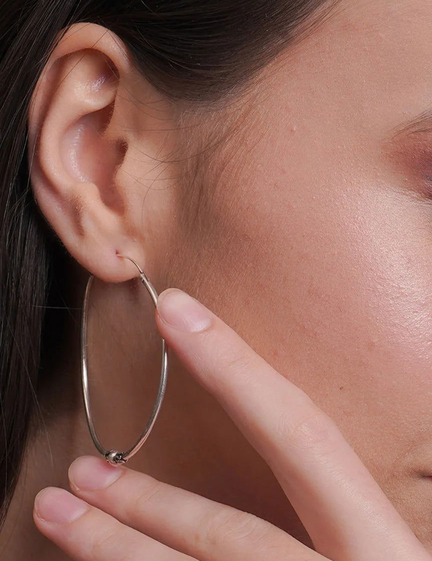 Mohnaa Hoop Earring With Single Bead