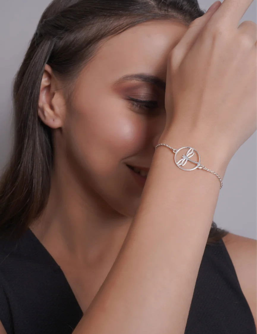 Mohnaa Minimalist Dragon Fly Bracelet in 925 Sterling Silver 401