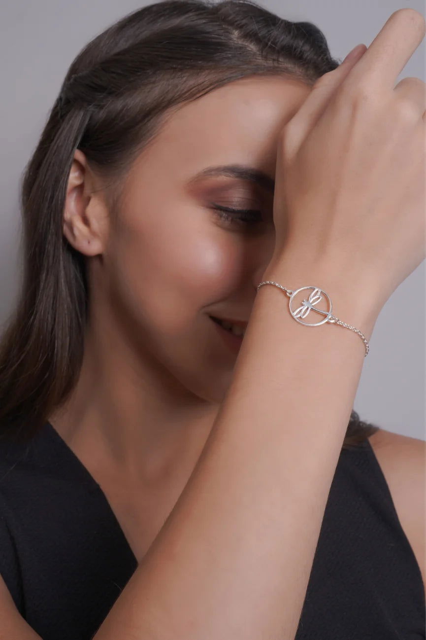 Mohnaa Minimalist Dragon Fly Bracelet in 925 Sterling Silver 401