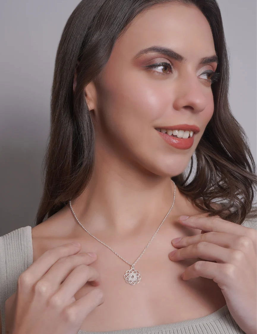 Mohnaa Minimalist Flower Necklace in 925 Sterling Silver 306
