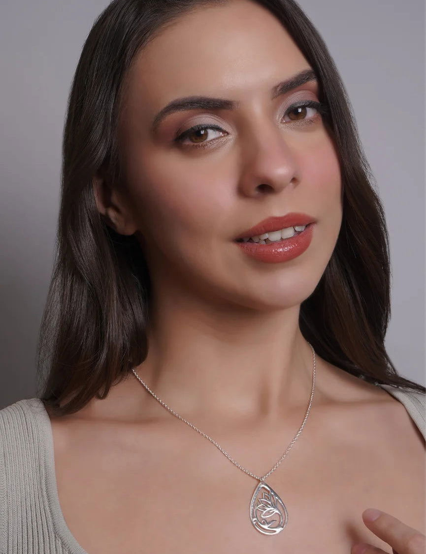 Mohnaa Minimalist Lotus Necklace in 925 Sterling Silver 301