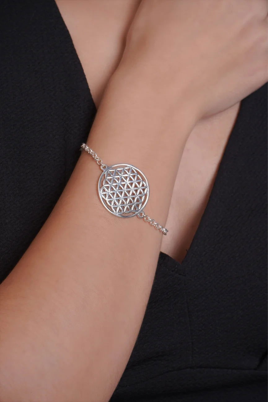 Mohnaa Minimalist Mandala Bracelet in 925 Sterling Silver 402