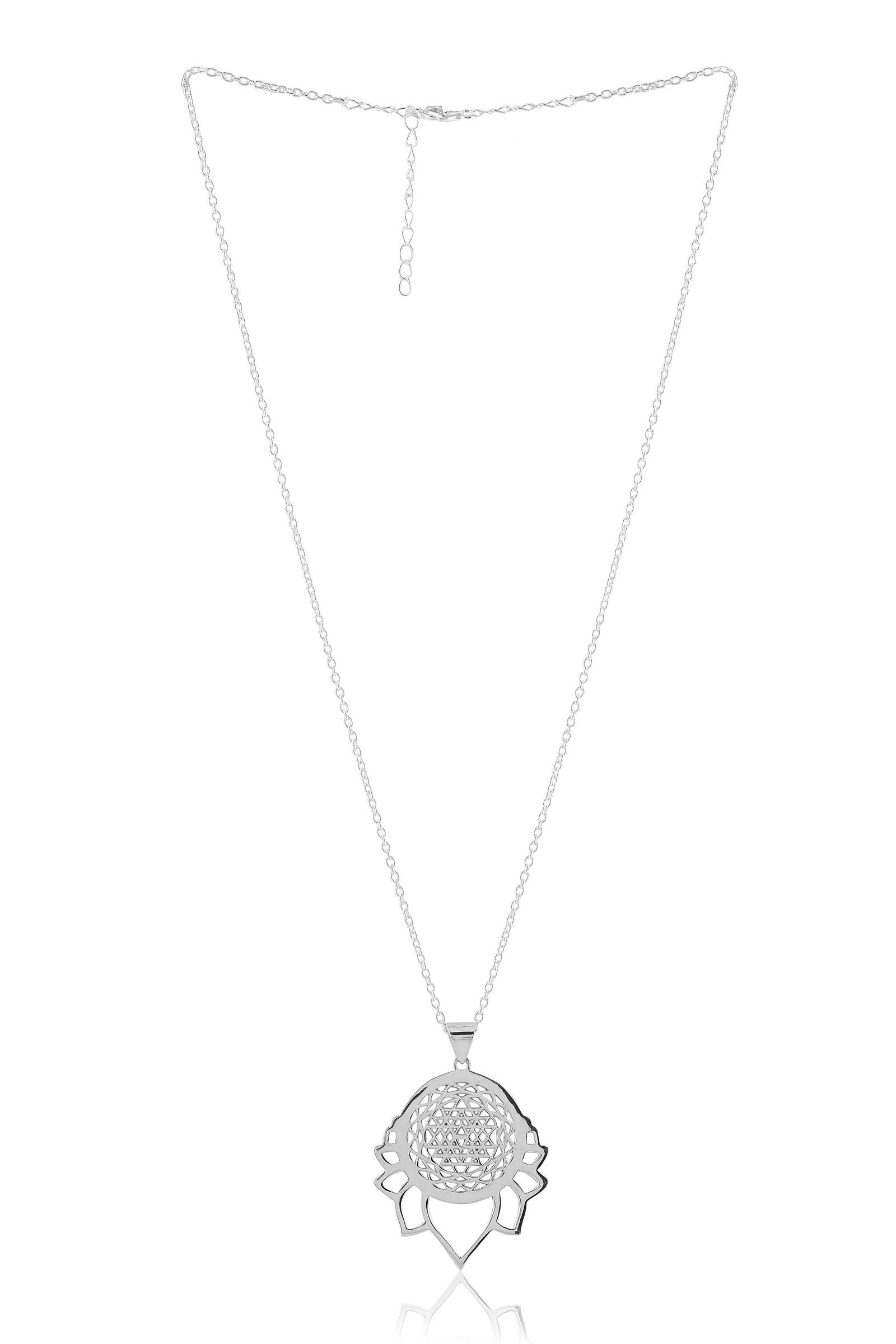 Mohnaa Minimalist Mandala Necklace in 925 Sterling Silver 302