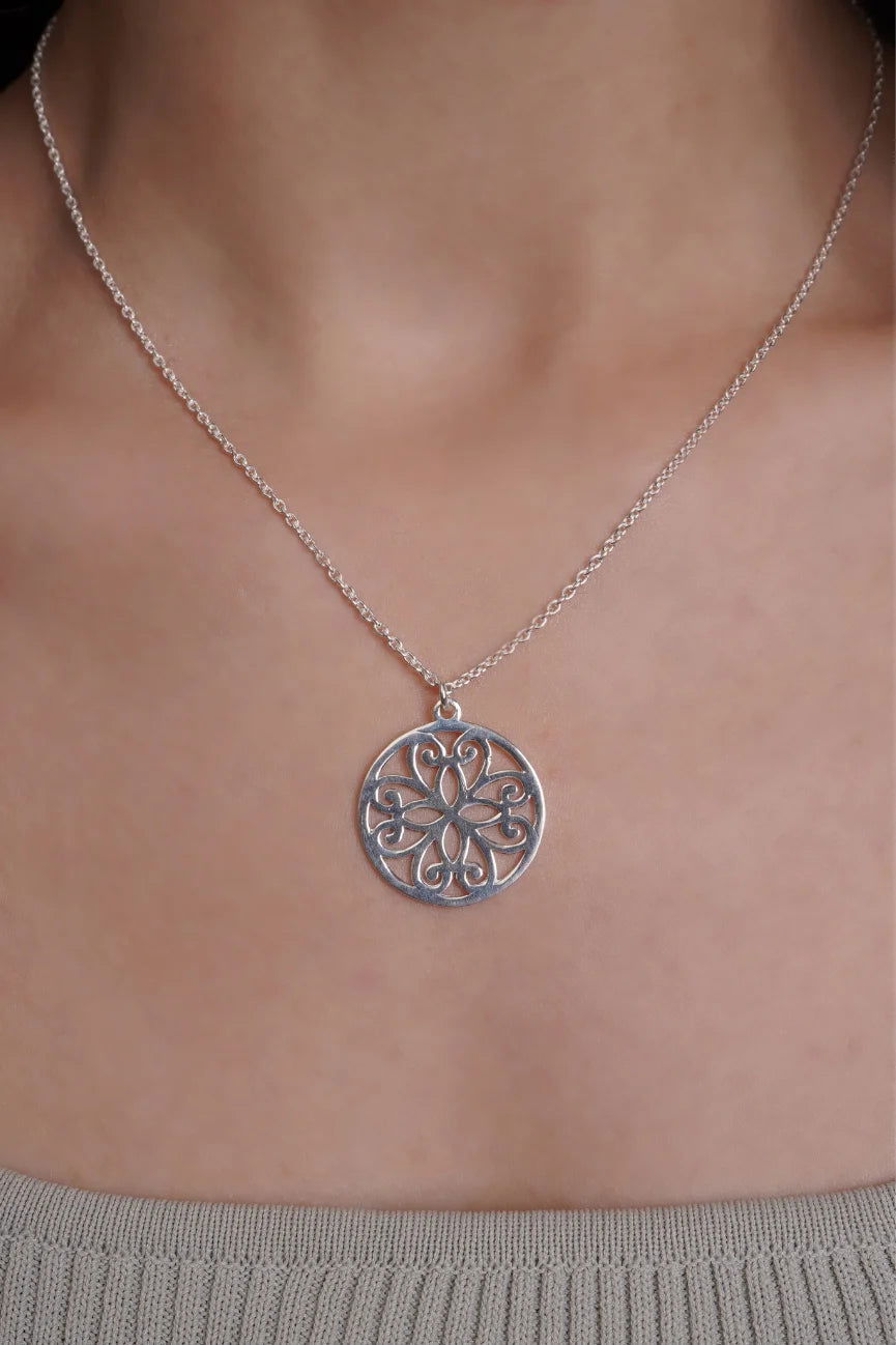Mohnaa Minimalist Mandala Necklace in 925 Sterling Silver 304