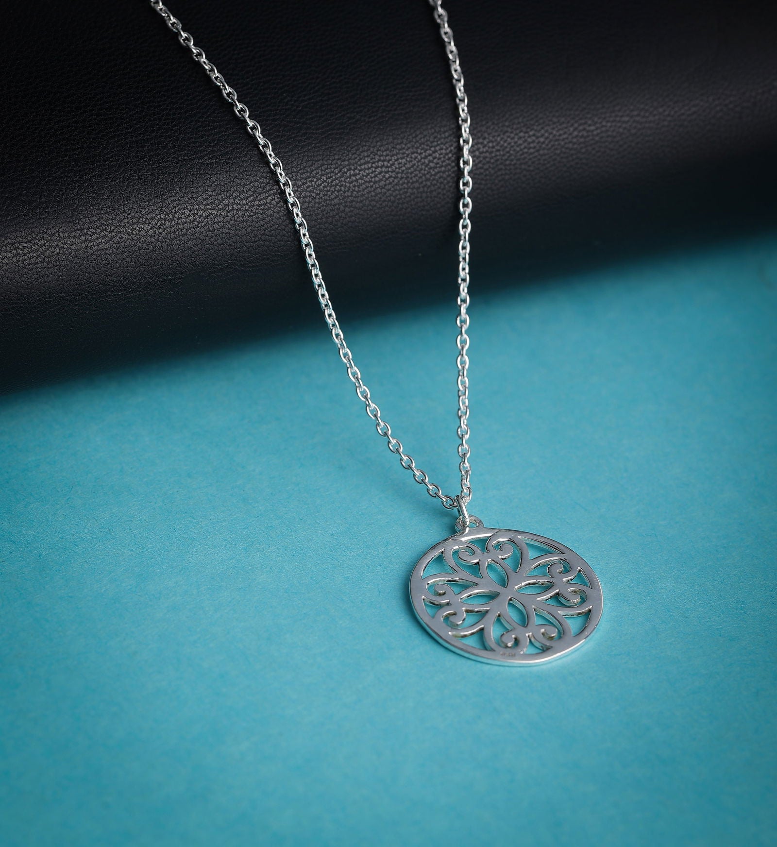 Mohnaa Minimalist Mandala Necklace in 925 Sterling Silver 304