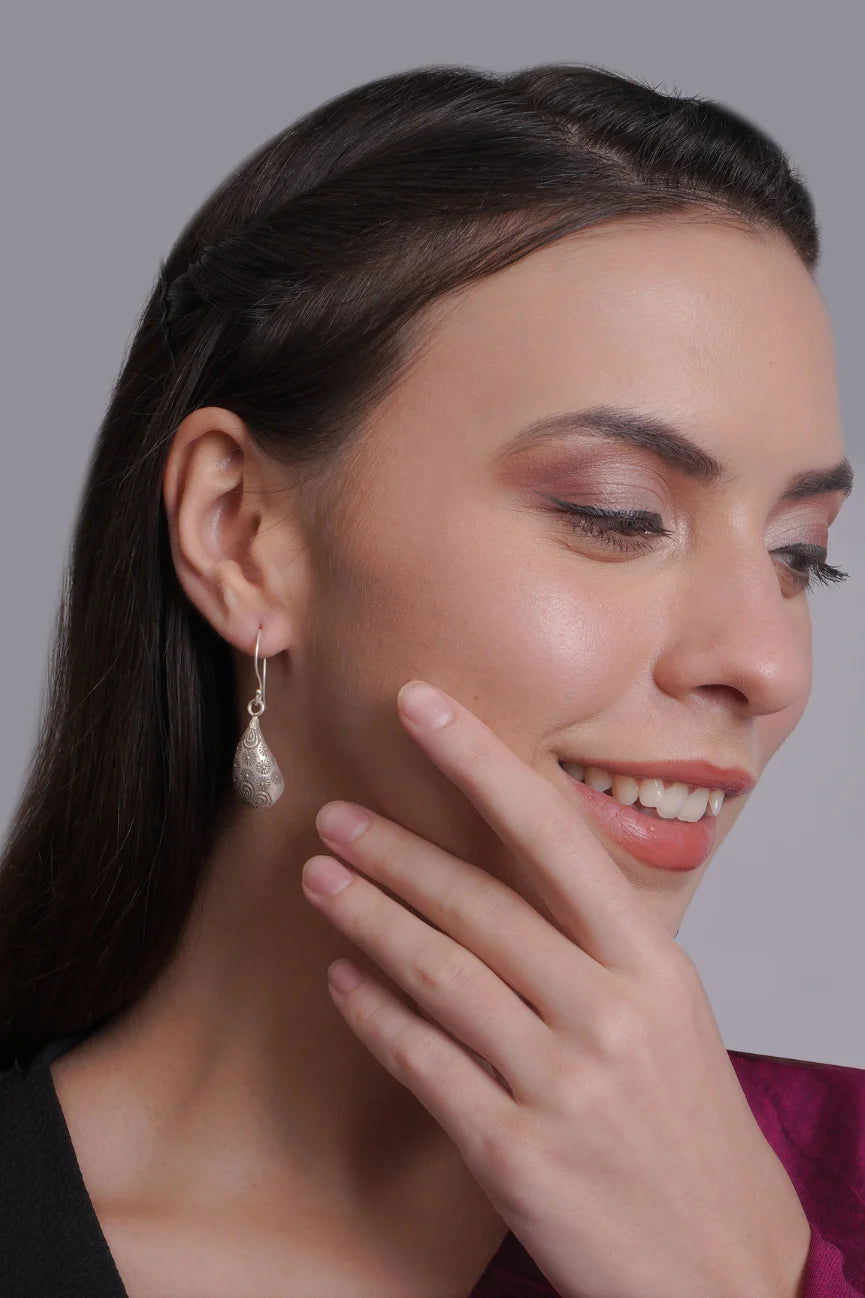 Mohnaa Sea Shell Earring