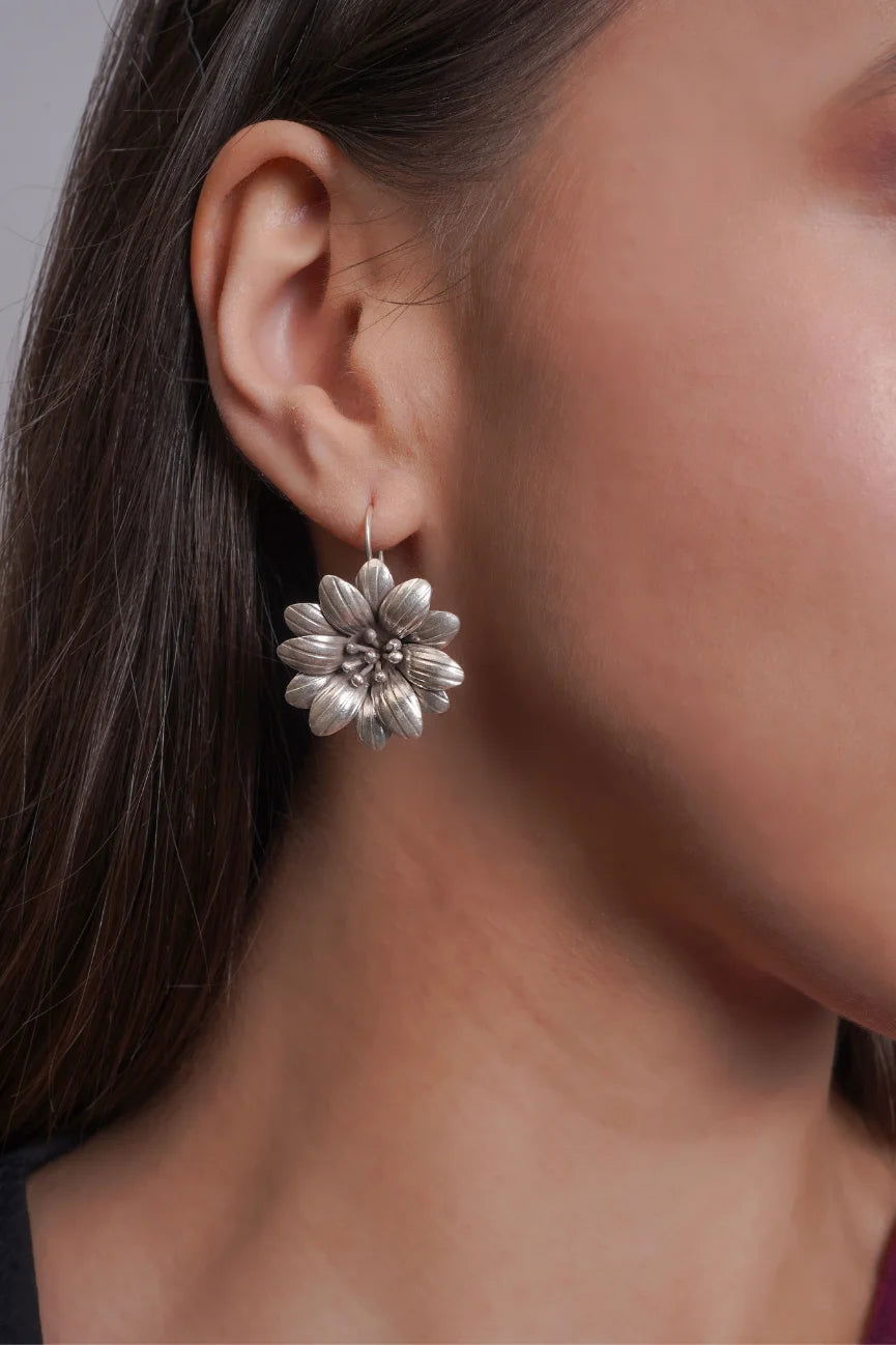 Mohnaa Silver Flower earring