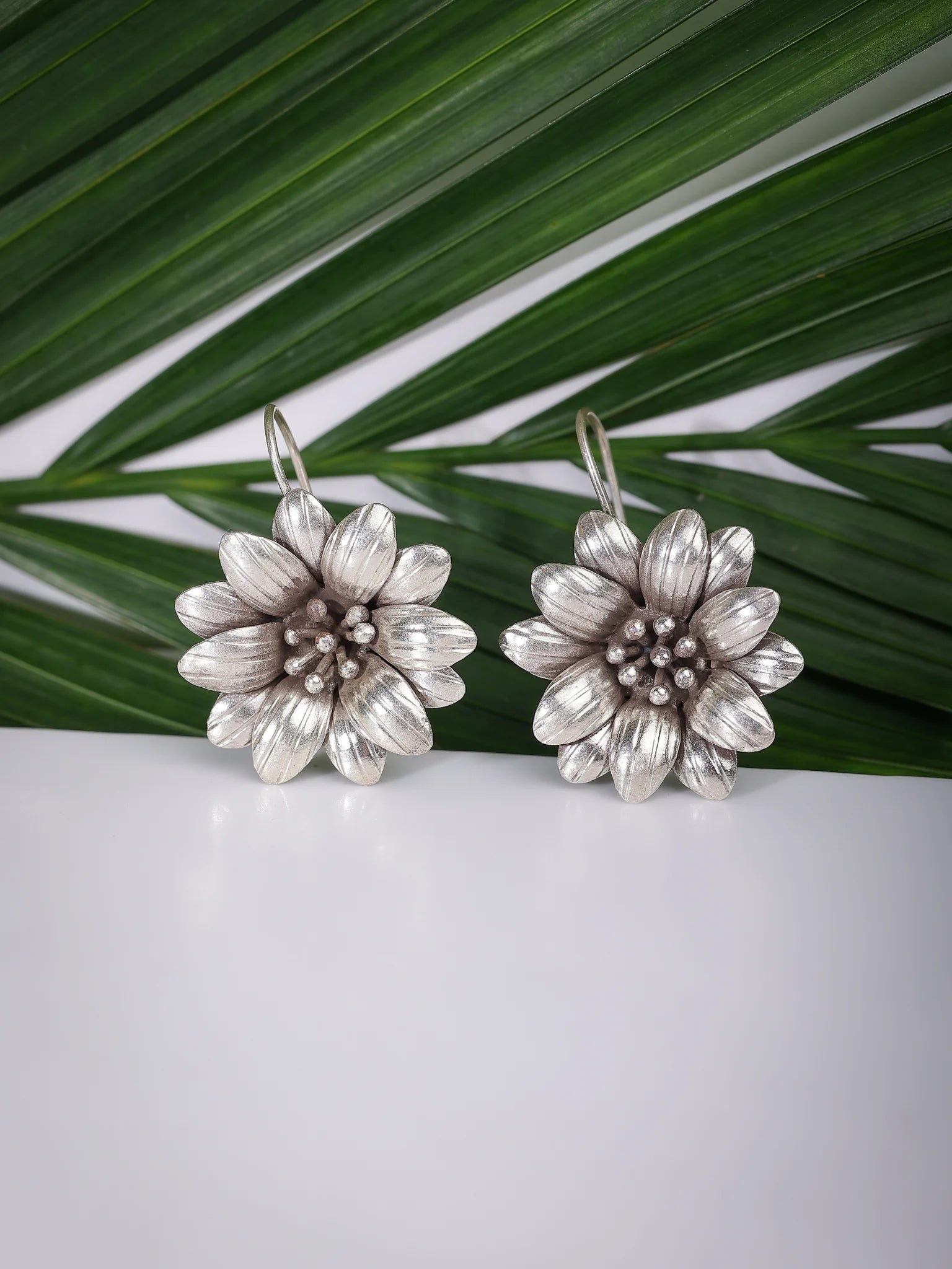 Mohnaa Silver Flower earring