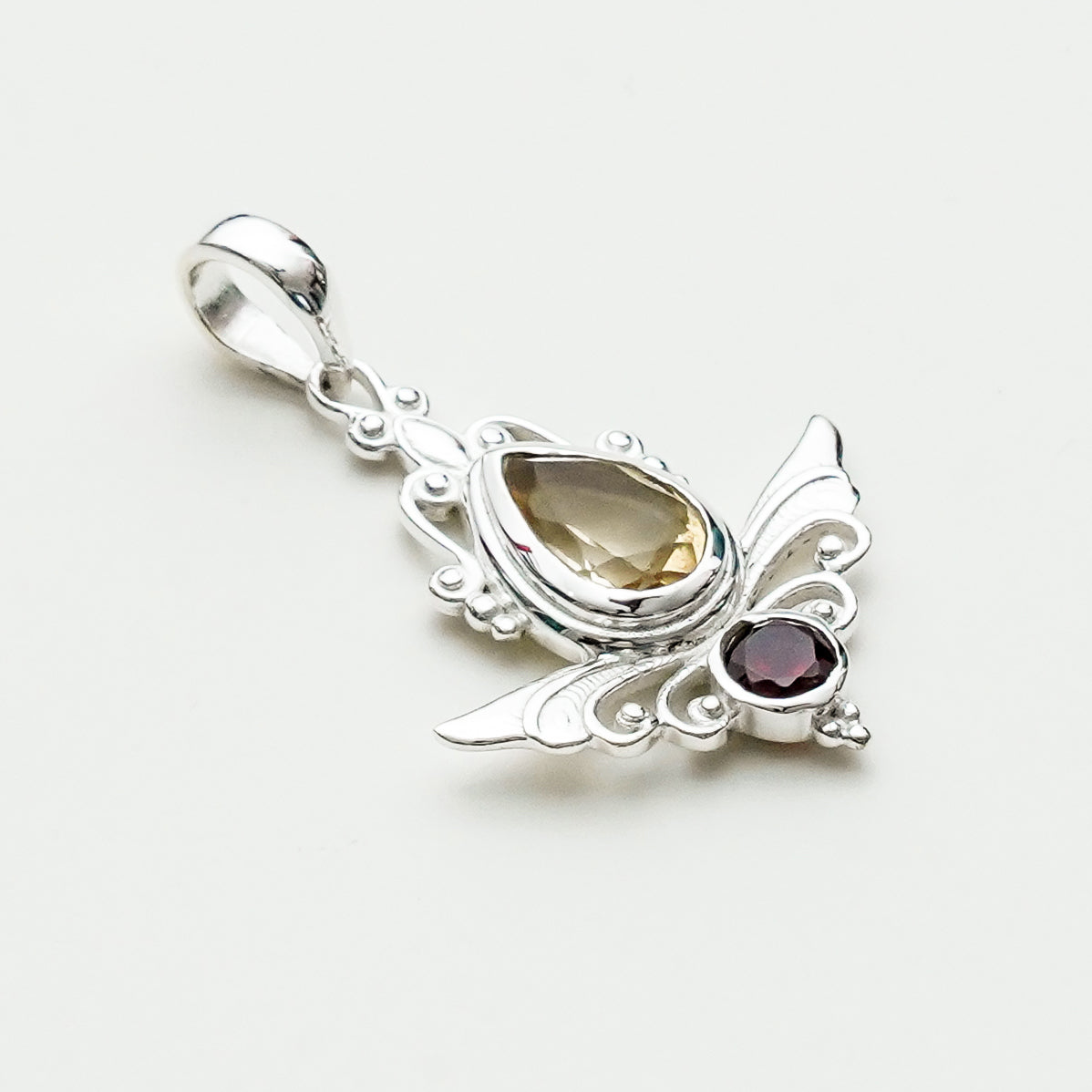 Mohnaa Silver Pendant with Citrine Gemstone