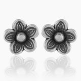 Mohnaa Small flower ear studdes