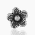 Mohnaa Small flower ear studdes