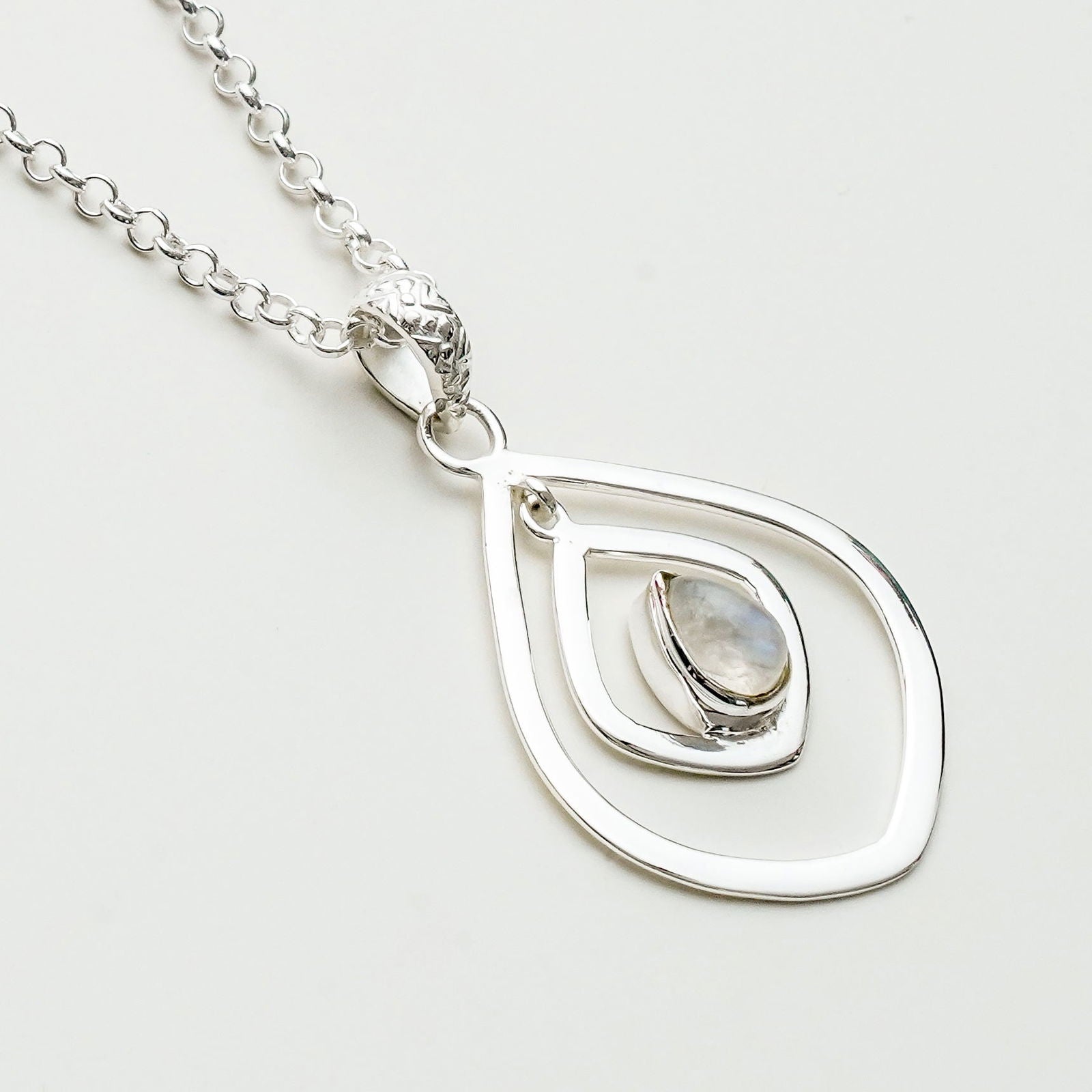 Pendants With Rainbow Moonstone In 925 Sterling Silver
