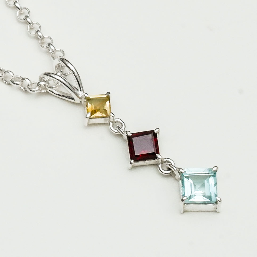 Simple Pendent With Multi Gemstone in 925 Silver Pendants