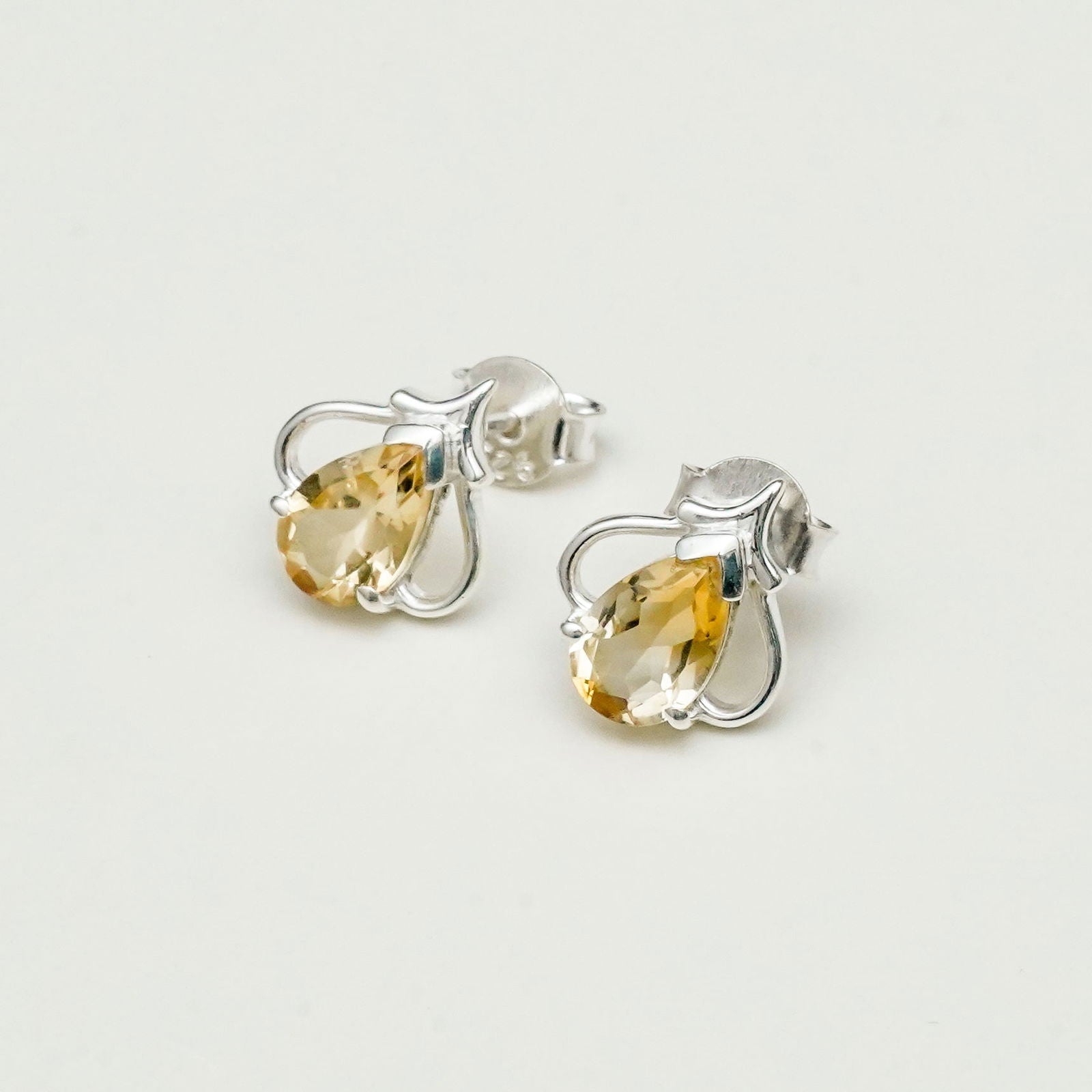 Tops Earring With Citrine Gemstone in Best Quality 925 Sterling Silver