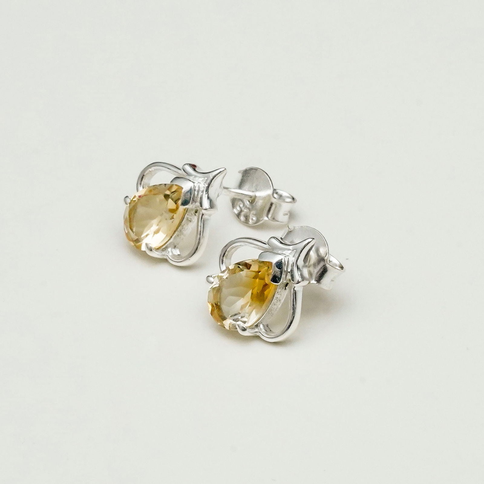Tops Earring With Citrine Gemstone in Best Quality 925 Sterling Silver