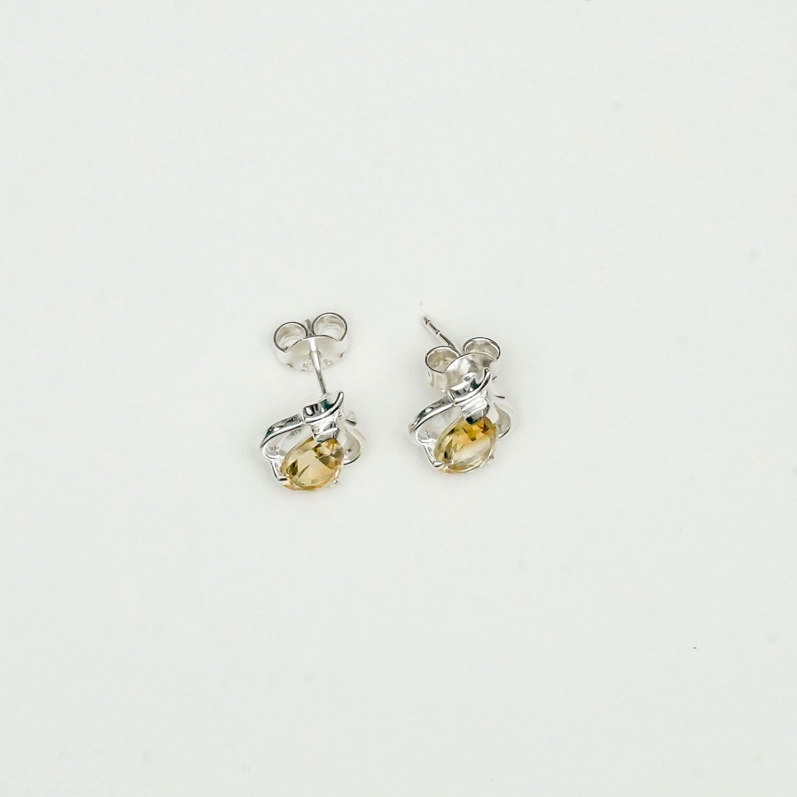 Tops Earring With Citrine Gemstone in Best Quality 925 Sterling Silver
